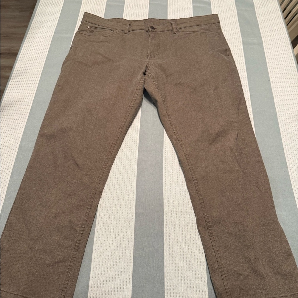 English Laundry Men's Tan Chinos